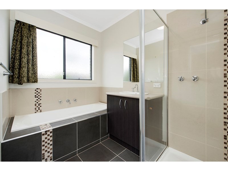 85 Cradle Mountain Drive, Craigieburn VIC 3064