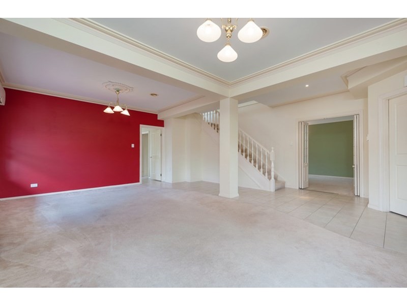 3 Kirwan Avenue, Roxburgh Park VIC 3064