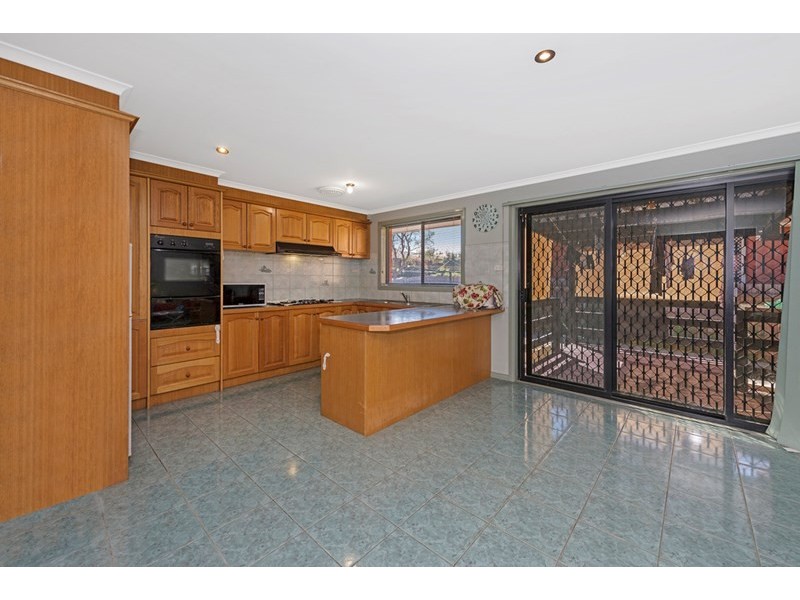 2 Packard Course, Mill Park VIC 3082