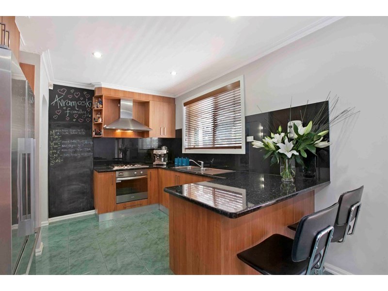 11 Lantern Close, Epping VIC 3076