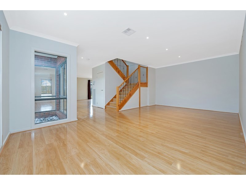 3 Lorenzo Way, Mernda VIC 3754