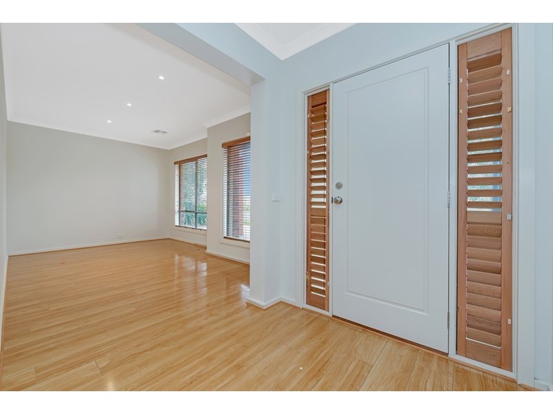 3 Lorenzo Way, Mernda VIC 3754