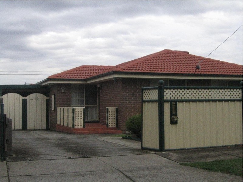19 Menzies Parade, Lalor VIC 3075