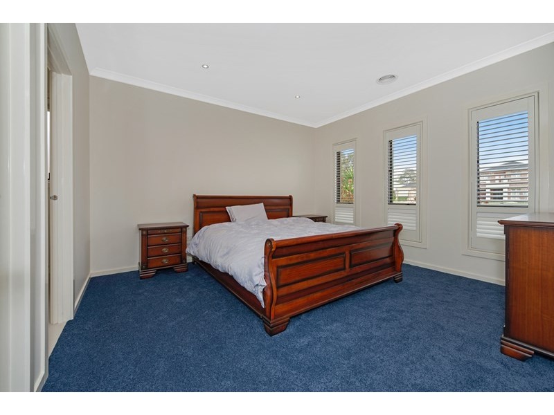 52 Grange Drive, South Morang VIC 3752