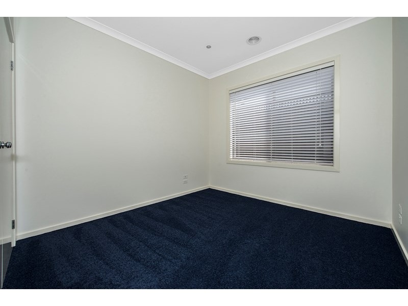 52 Grange Drive, South Morang VIC 3752