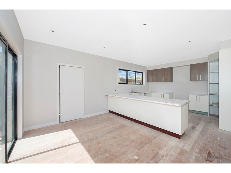 1/151 The Boulevard, Thomastown VIC 3074