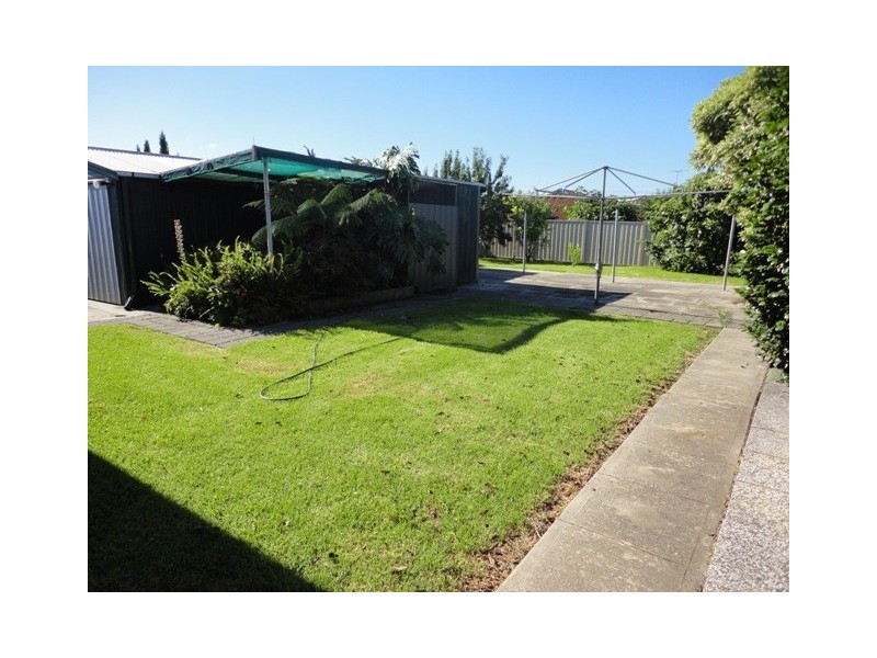 42 Burton Street, Lalor VIC 3075