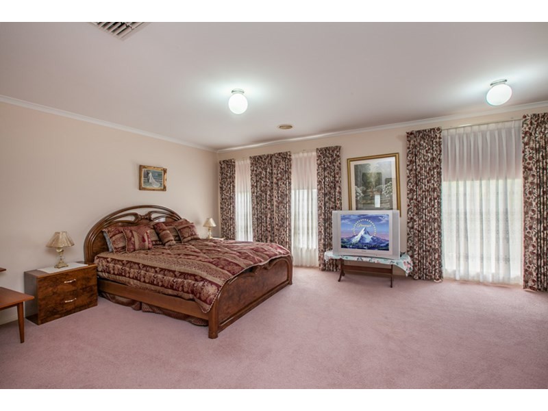 6 Iluka Court, Bundoora VIC 3083