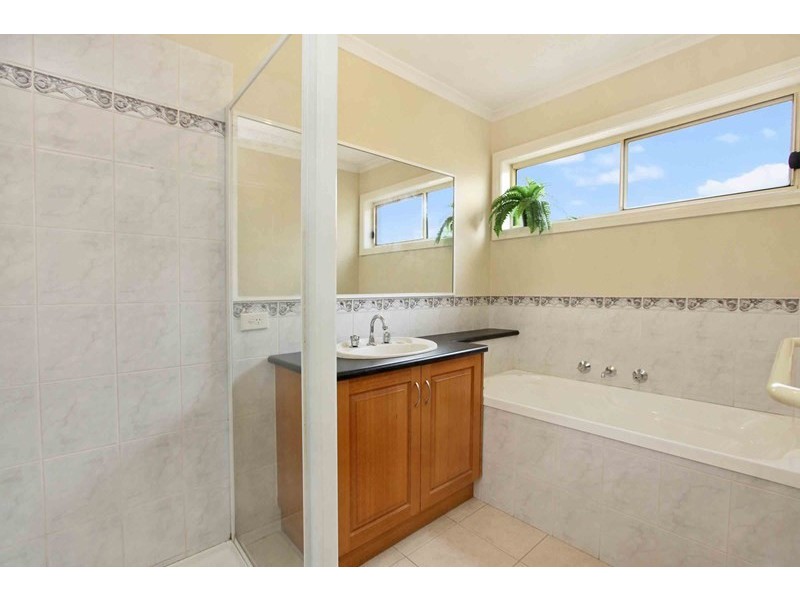 21 and 23 Featherpark Terrace, South Morang VIC 3752