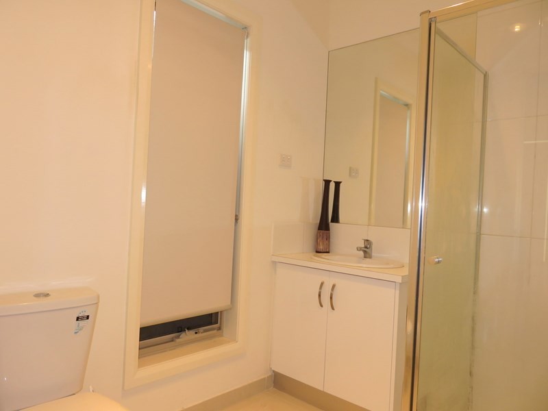 4 Clonard Crescent, Epping VIC 3076