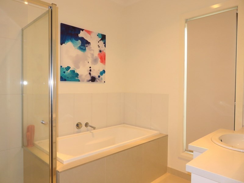 4 Clonard Crescent, Epping VIC 3076