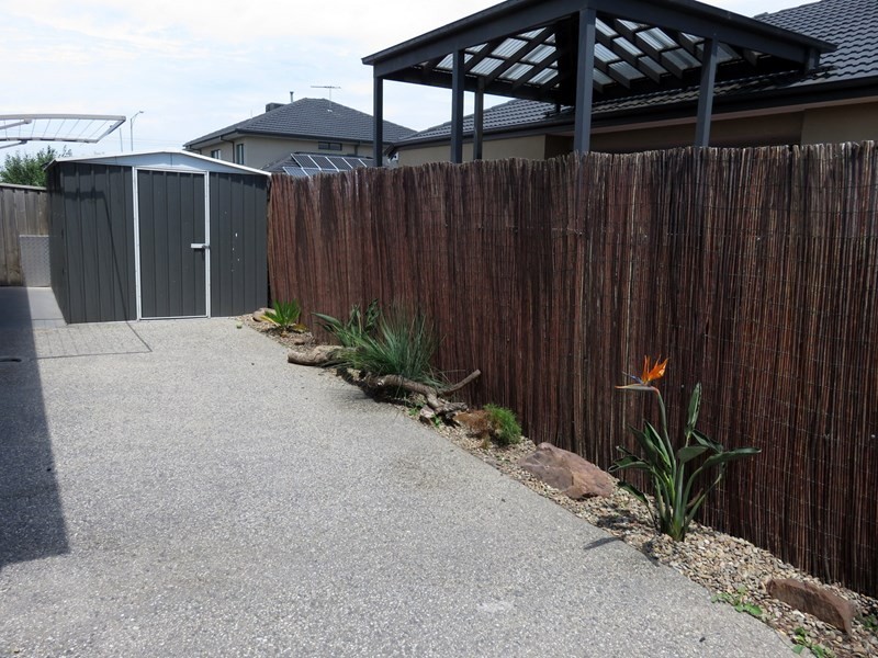 4 Clonard Crescent, Epping VIC 3076