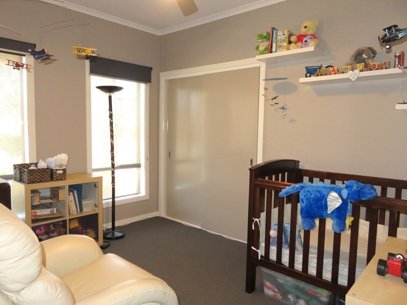 8 Monaco Circuit, Wollert VIC 3750