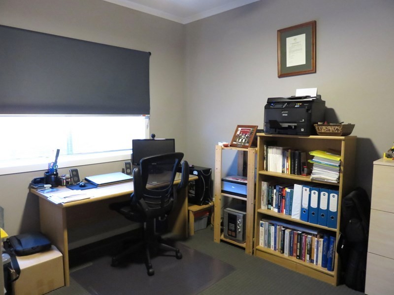 8 Monaco Circuit, Wollert VIC 3750