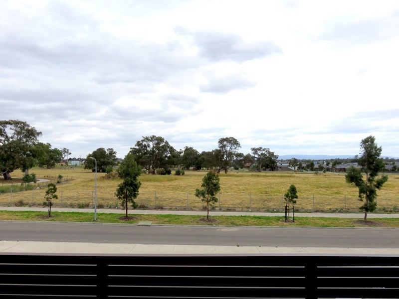 25 Baltrum Drive, Wollert VIC 3750