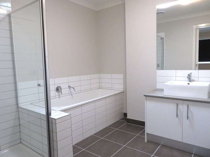 25 Baltrum Drive, Wollert VIC 3750
