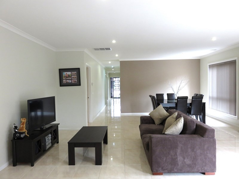 36 Barmah Drive, South Morang VIC 3752