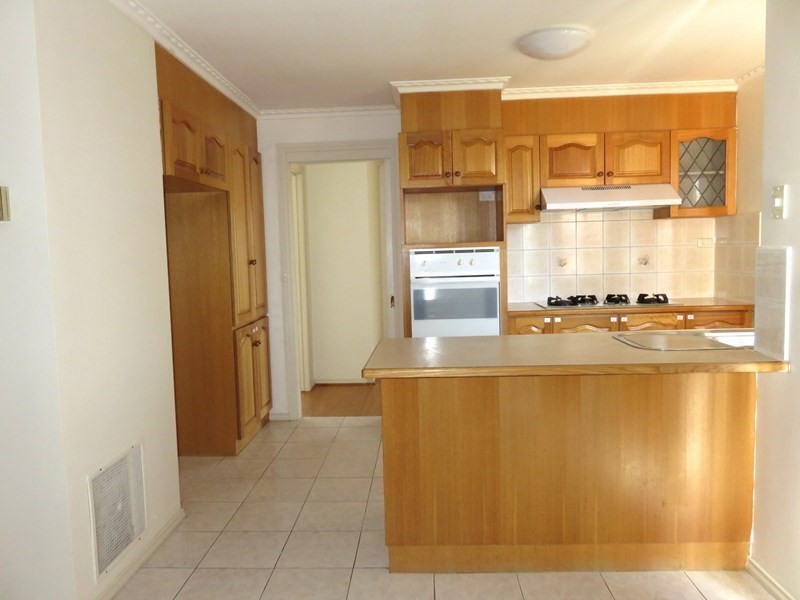 67 Bowman Drive, Mill Park VIC 3082