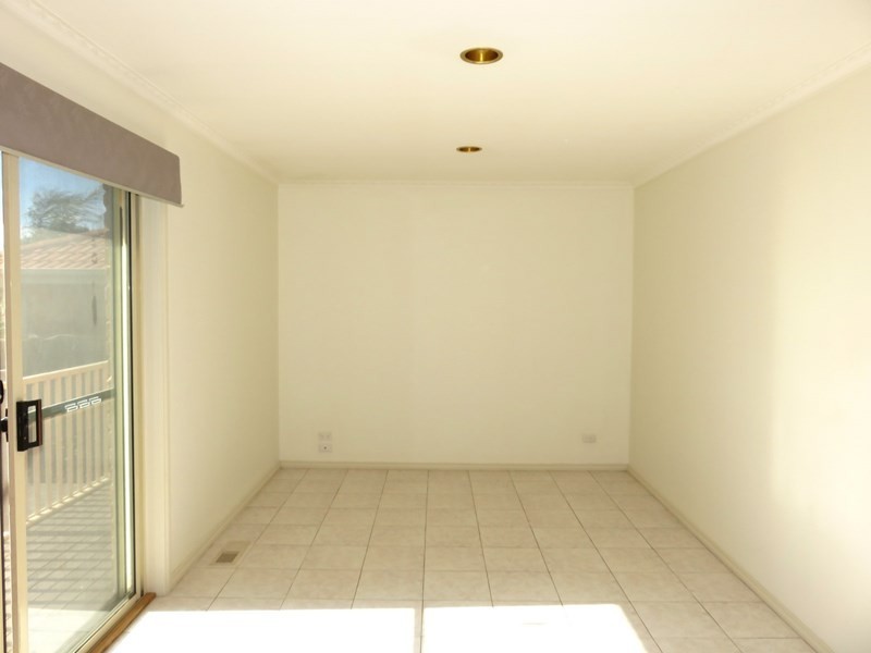 67 Bowman Drive, Mill Park VIC 3082
