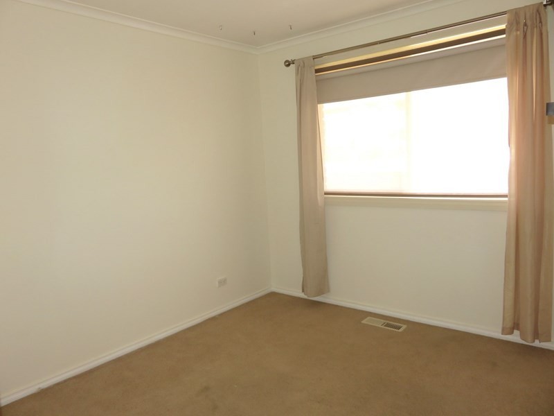 67 Bowman Drive, Mill Park VIC 3082