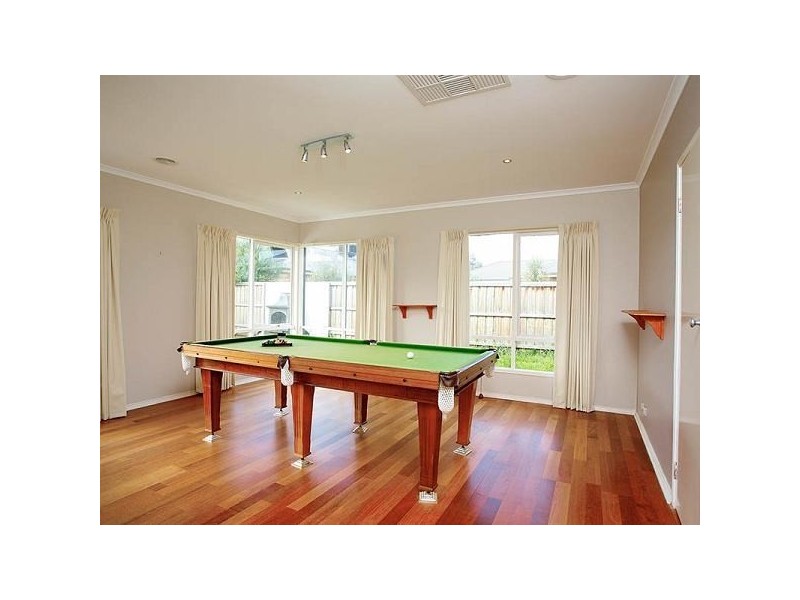 19 Glenshire Grove, Doreen VIC 3754