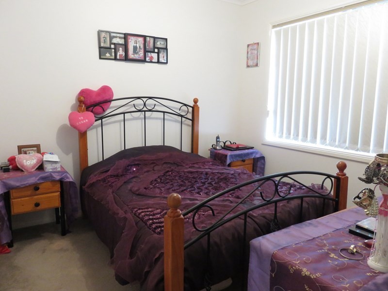 10 Penola Drive, South Morang VIC 3752