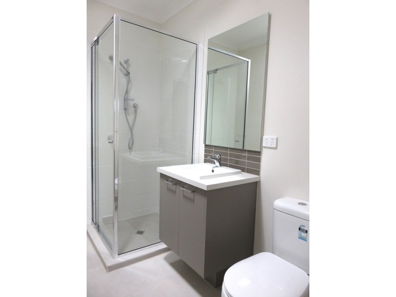 9 Courances Walk, Wollert VIC 3750