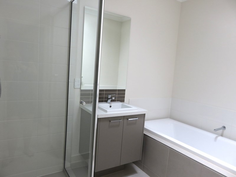 9 Courances Walk, Wollert VIC 3750