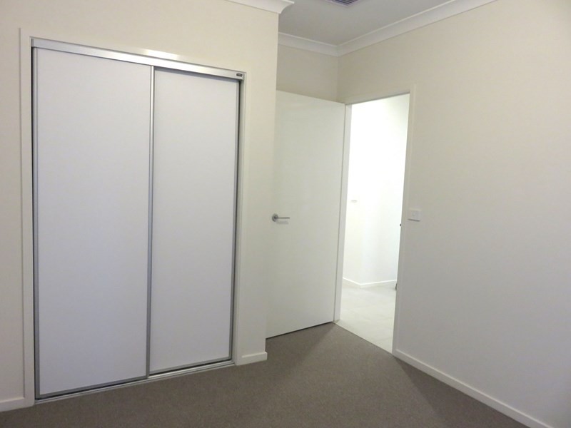 9 Courances Walk, Wollert VIC 3750