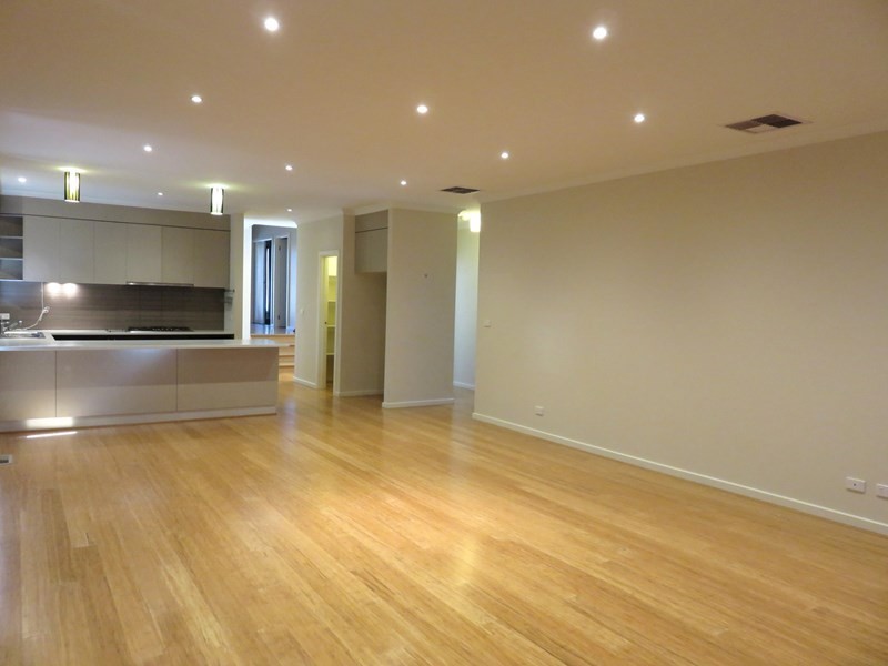 6 Wildflower Grove, Mernda VIC 3754