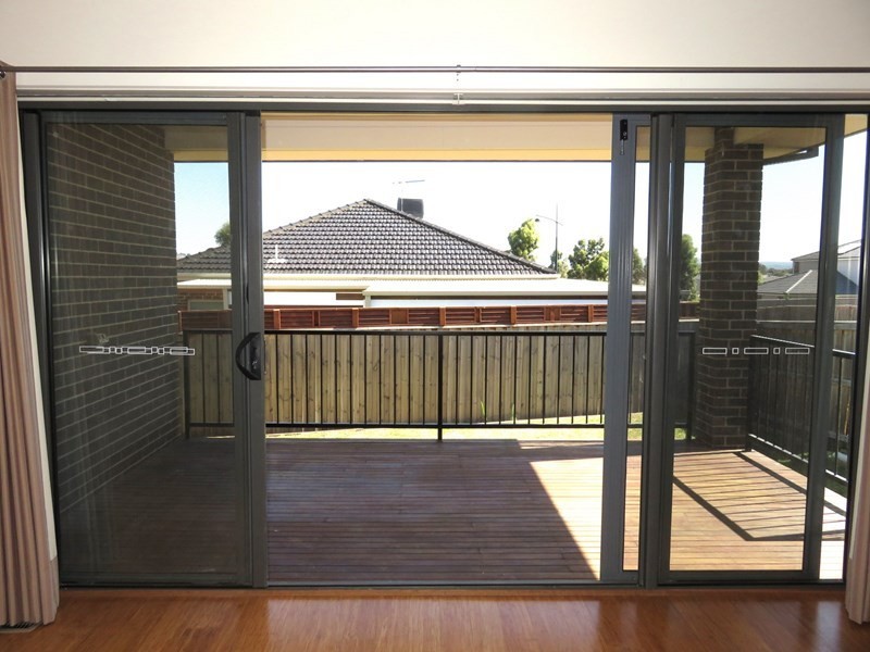 6 Wildflower Grove, Mernda VIC 3754