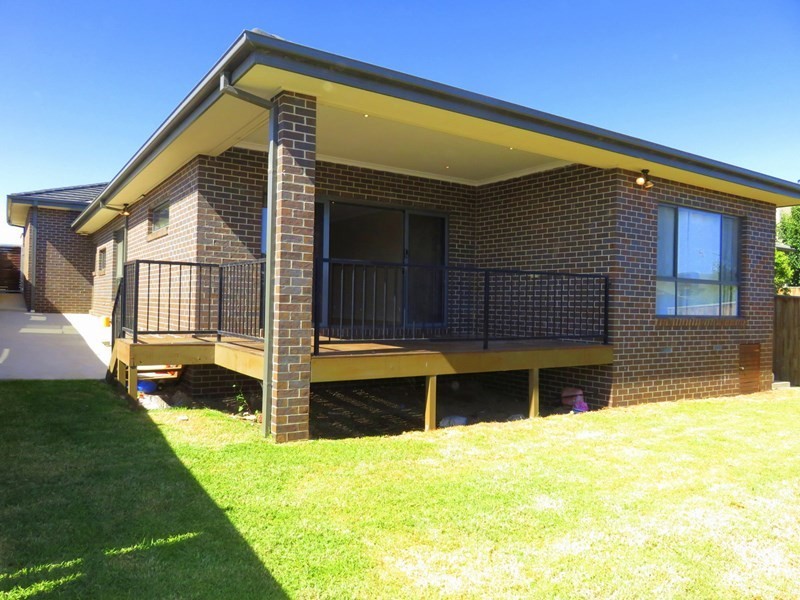 6 Wildflower Grove, Mernda VIC 3754