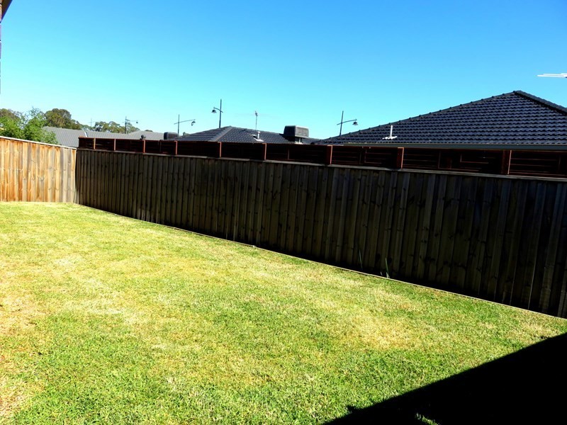 6 Wildflower Grove, Mernda VIC 3754