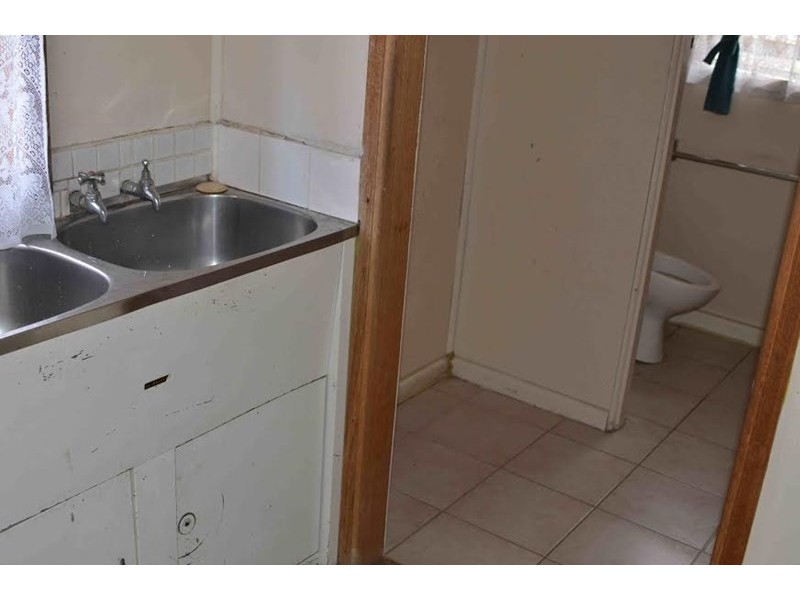 4 Browning Street, Kingsbury VIC 3083