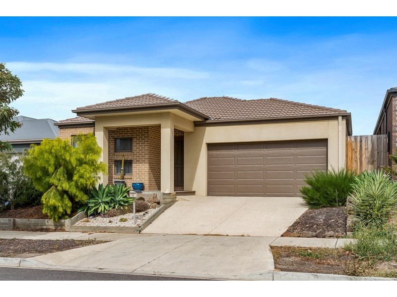 11 Blue Hill Way, Wollert VIC 3750