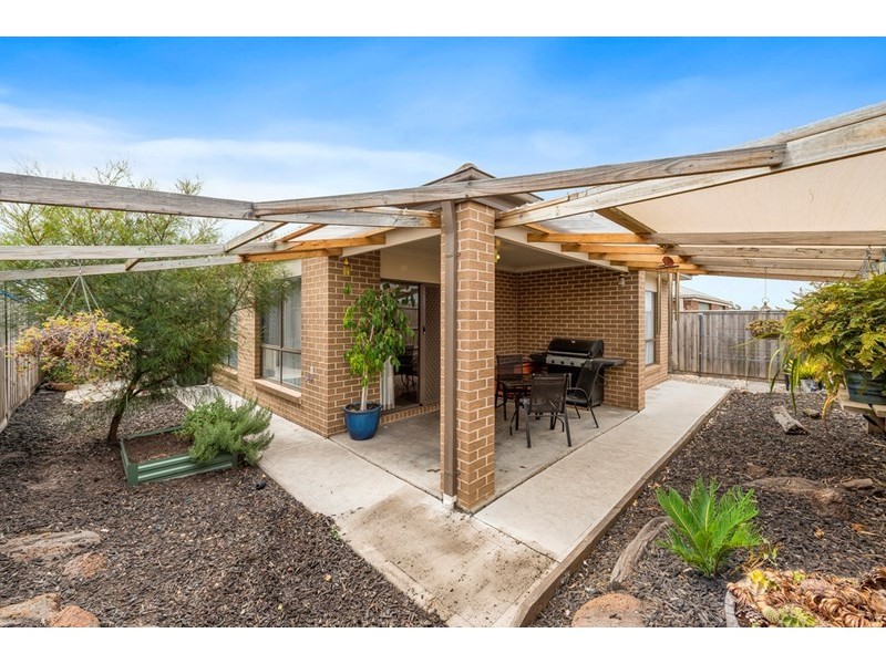11 Blue Hill Way, Wollert VIC 3750