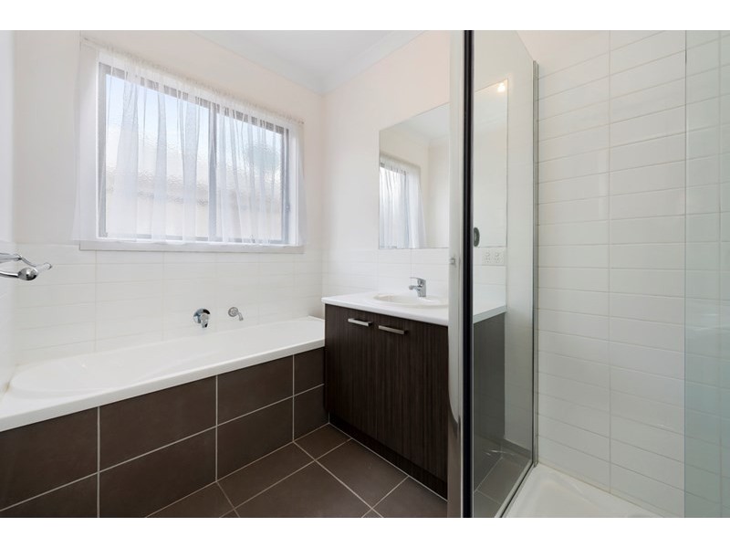 11 Blue Hill Way, Wollert VIC 3750