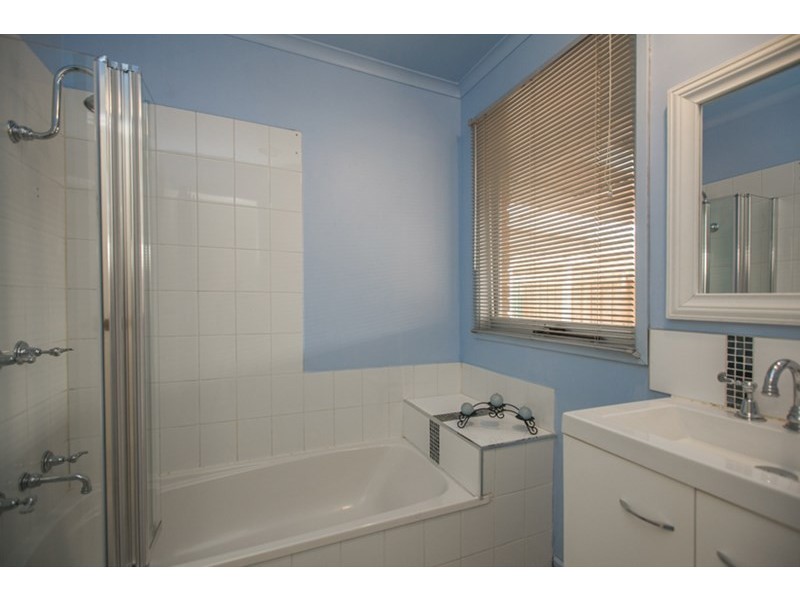 23 Horseshoe Crescent, Epping VIC 3076