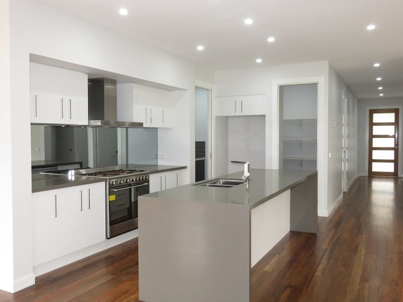 9 Lockley Parade, South Morang VIC 3752