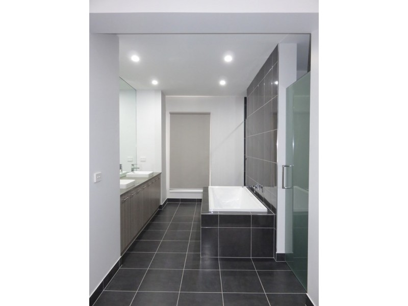 9 Lockley Parade, South Morang VIC 3752