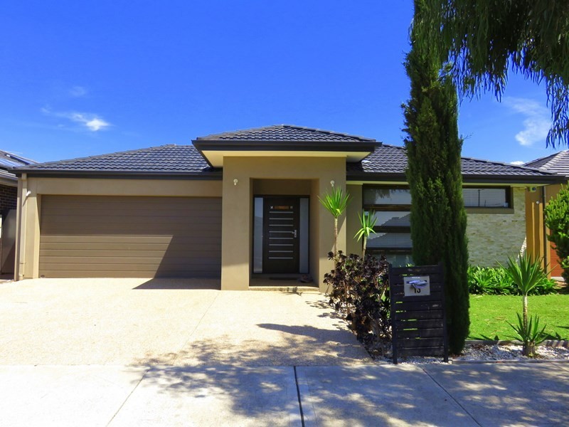 13 Lanesborough Way, Lalor VIC 3075