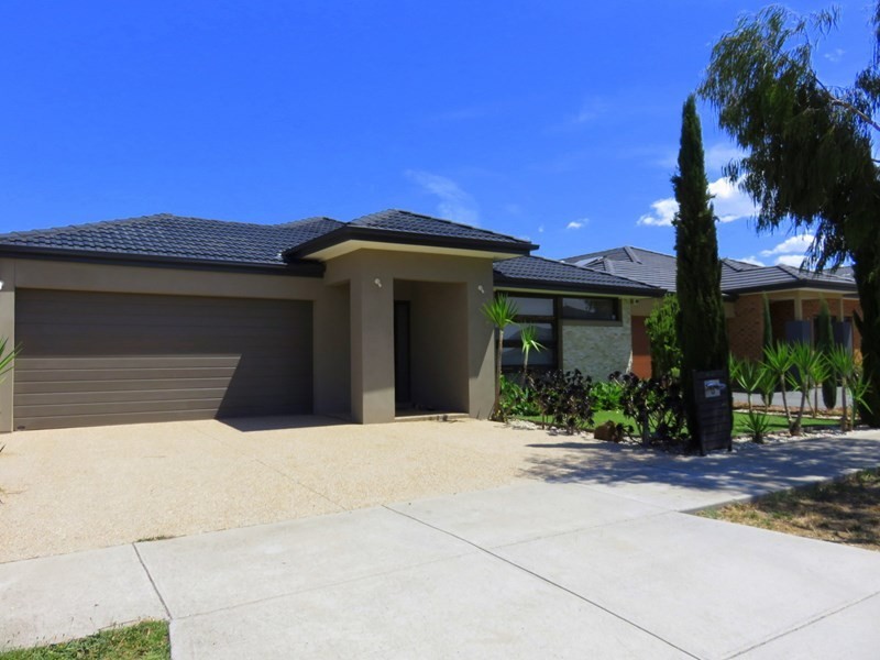 13 Lanesborough Way, Lalor VIC 3075