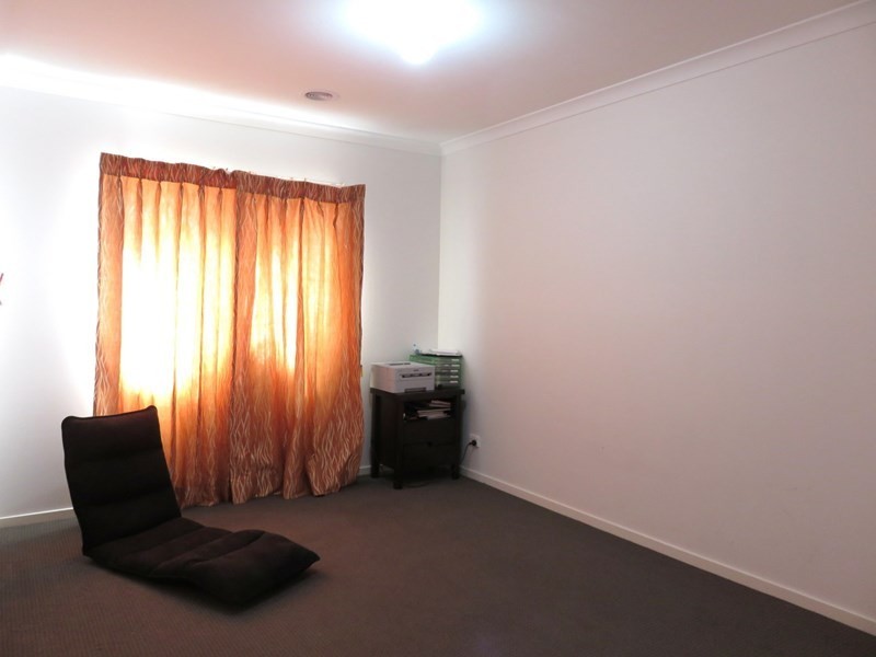 13 Lanesborough Way, Lalor VIC 3075