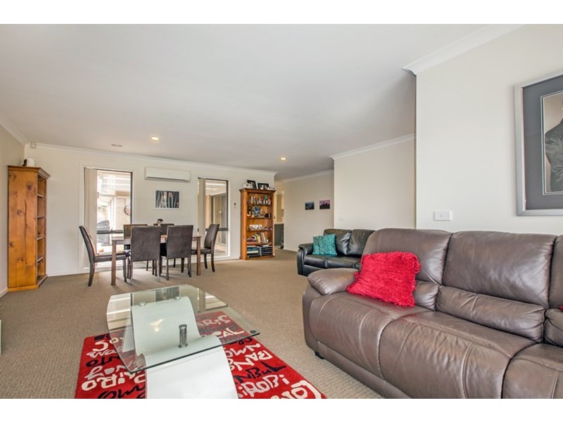 16 Lucca Walk, Mernda VIC 3754