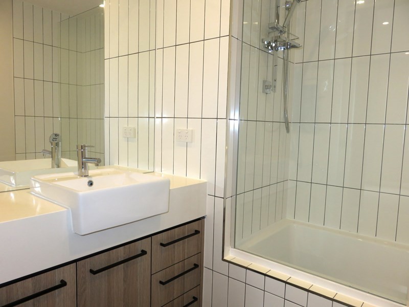 112/30 Oleander Drive, Mill Park VIC 3082