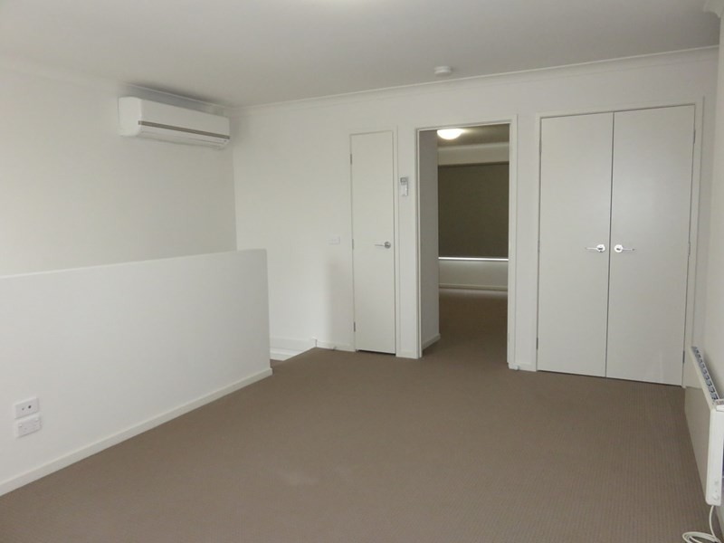 25 Woodcutters Grove, Epping VIC 3076