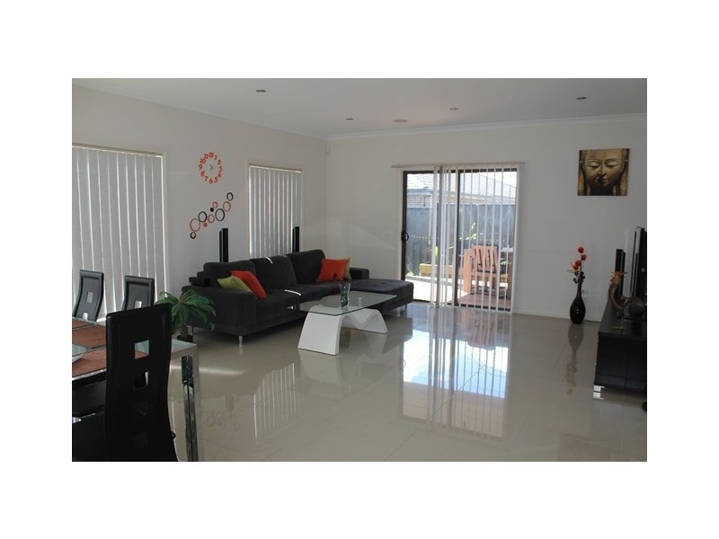 18 Creswick Drive, Wollert VIC 3750