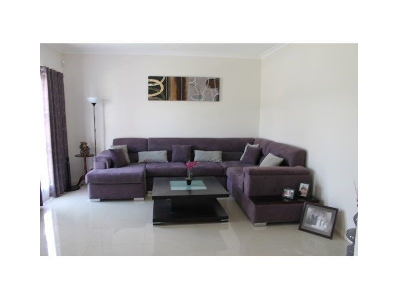 18 Creswick Drive, Wollert VIC 3750