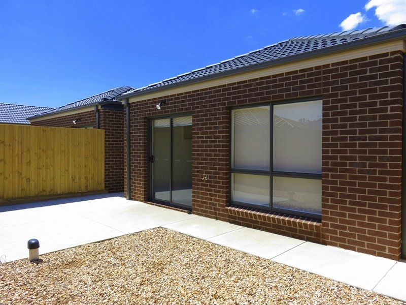 21 O’Shannassy Way, Whittlesea VIC 3757