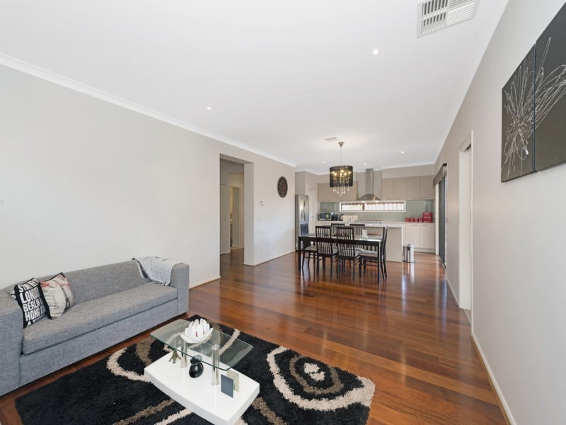 42 Vockensohn Place, Epping VIC 3076
